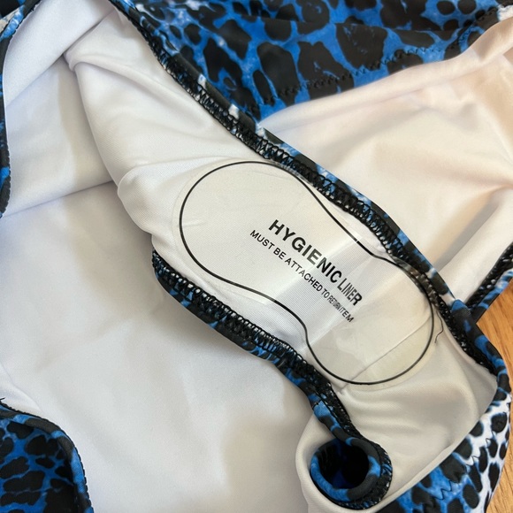 💙BRAND NEW BLUE LEOPARD SWIMSUIT - Picture 6 of 7